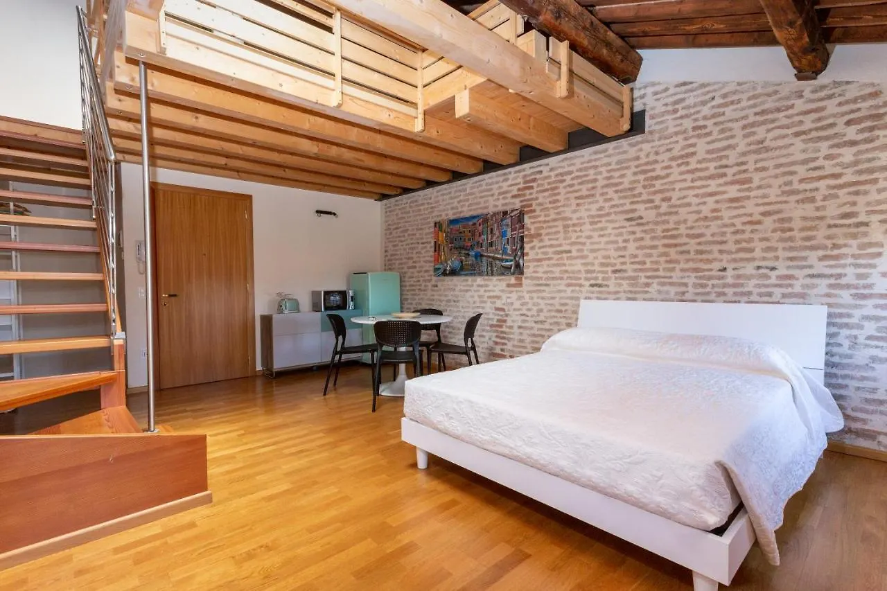 Апартаменты Loft Mirano Uno
